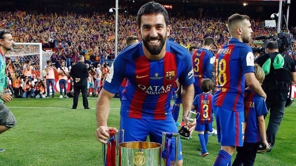 Arda Turan, cedido al Estambul Basaksehir turco Arda Turan, cedido al Estambul Basaksehir turco