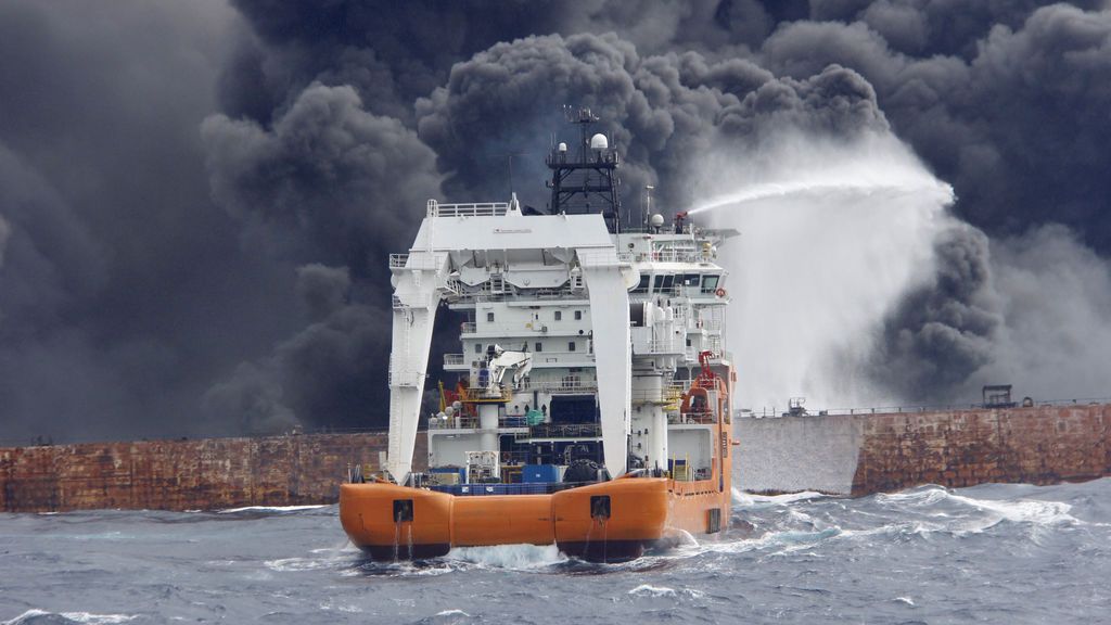 Amenaza de catástrofe medioambiental tras el hundimiento total del petrolero ‘Sanchi’