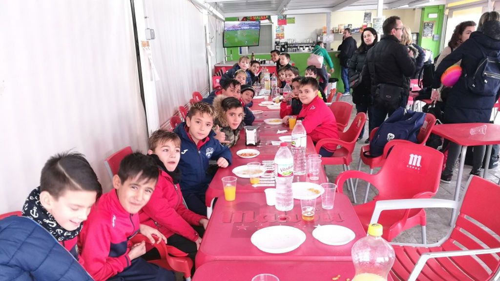 La iniciativa del CD Malilla contra la violencia: invitan a niños y padres rivales a almorzar tras el partido