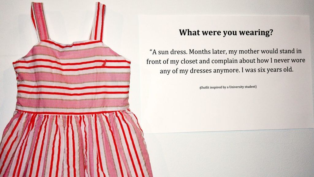 '¿Qué llevabas aquel día?', la ropa de las víctimas de violaciones para concienciar