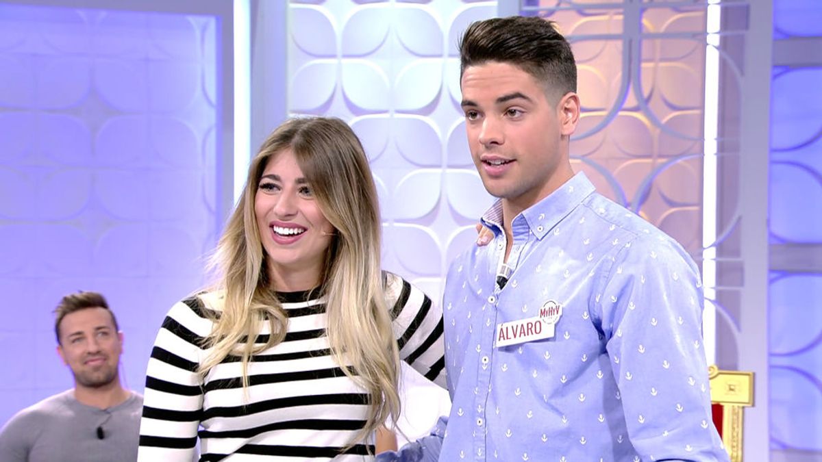 Álvaro regresa como pretendiente de Sophie... Aunque no es su prototipo de chica