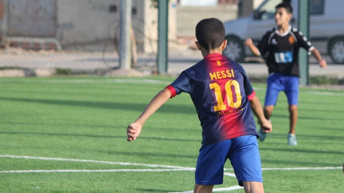 ¿Apoyar a los niños en su sueño de ser futbolistas o ponerles límite? Una nota de un colegio inglés a los padres abre el debate ¿Apoyar a los niños en su sueño de ser futbolistas o ponerles límite? Una nota de un colegio inglés a los padres abre el debate