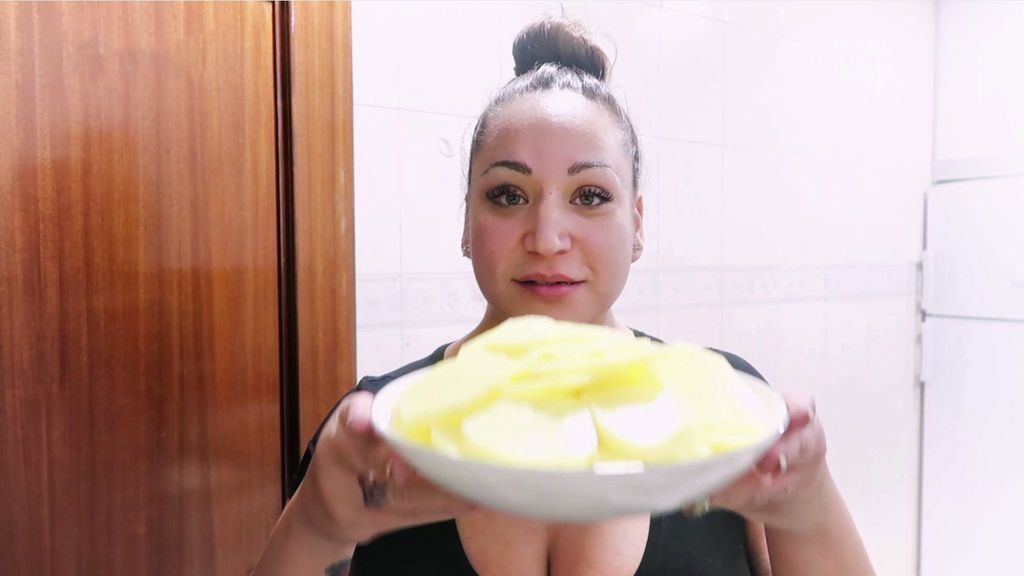 Tortilla de patata light. Quédate con la receta más sana de María Moreno (1/2)