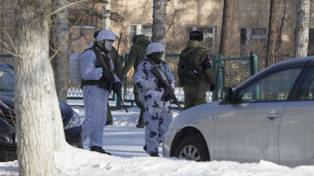 Heridas cuatro personas en un ataque contra una escuela en el este de Rusia