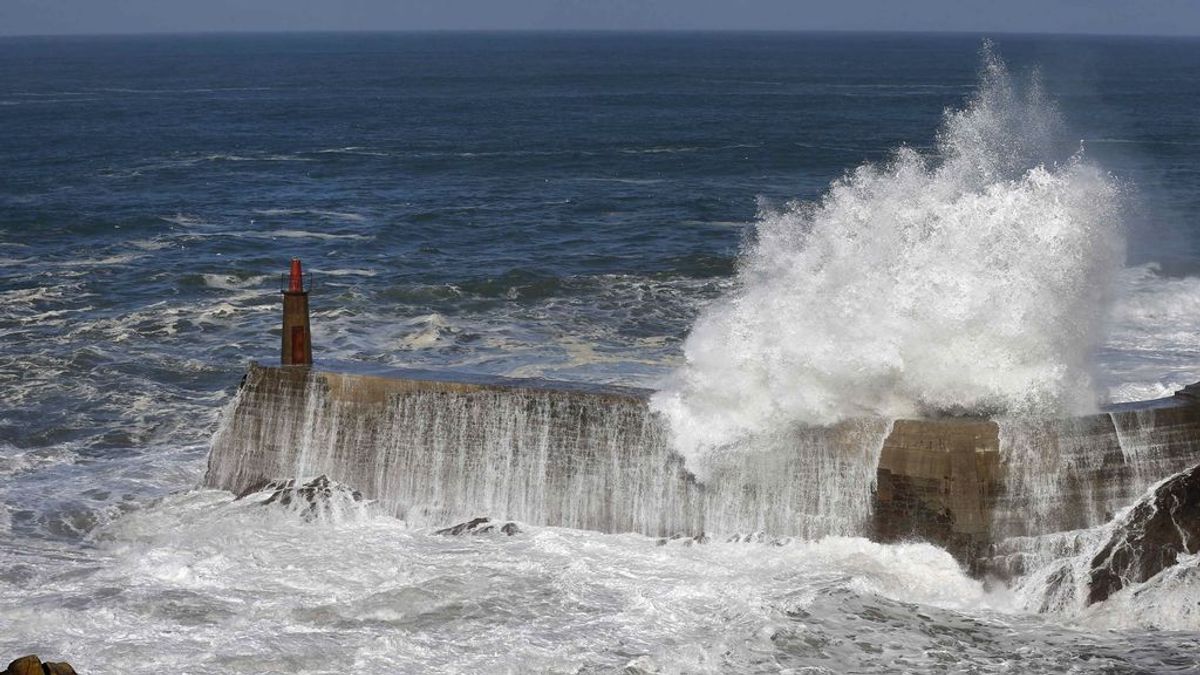 El fuerte oleaje afectará a la costa gallega y cantábrica