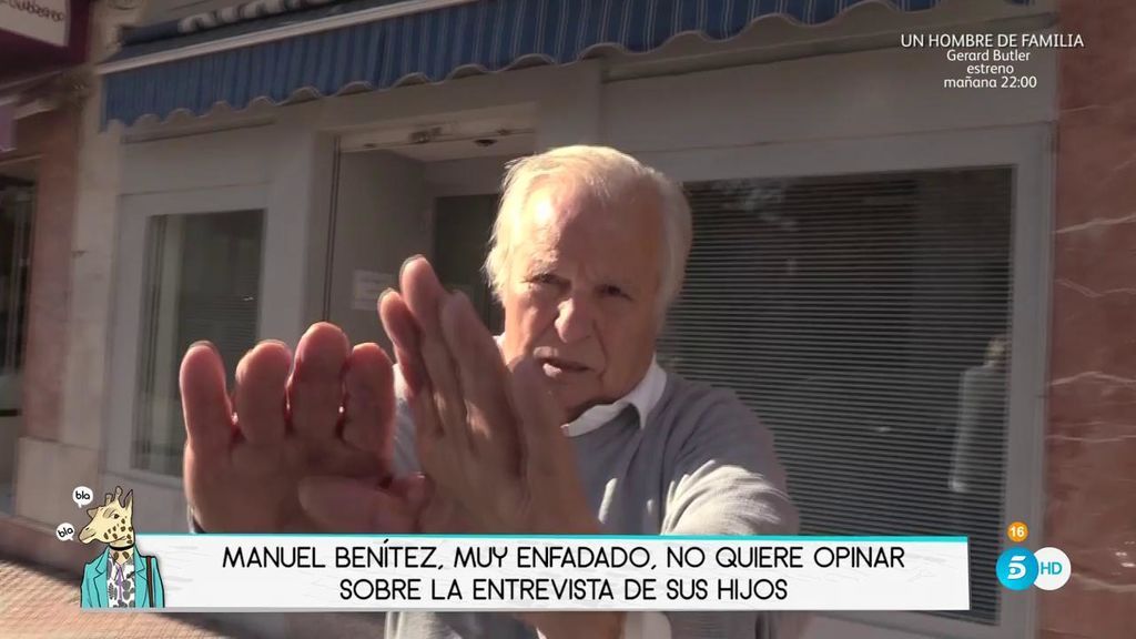 Manuel Benítez enfadado, no quiere saber nada de la entrevista de sus hijos