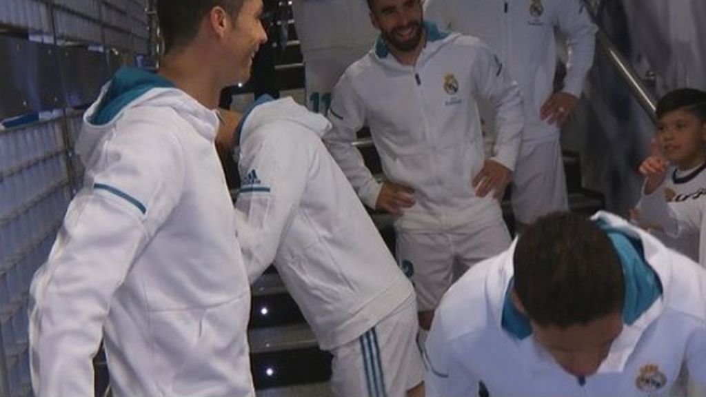 Cristiano y su conversación sobre Messi con un niño en el túnel de vestuarios: “Es malo”