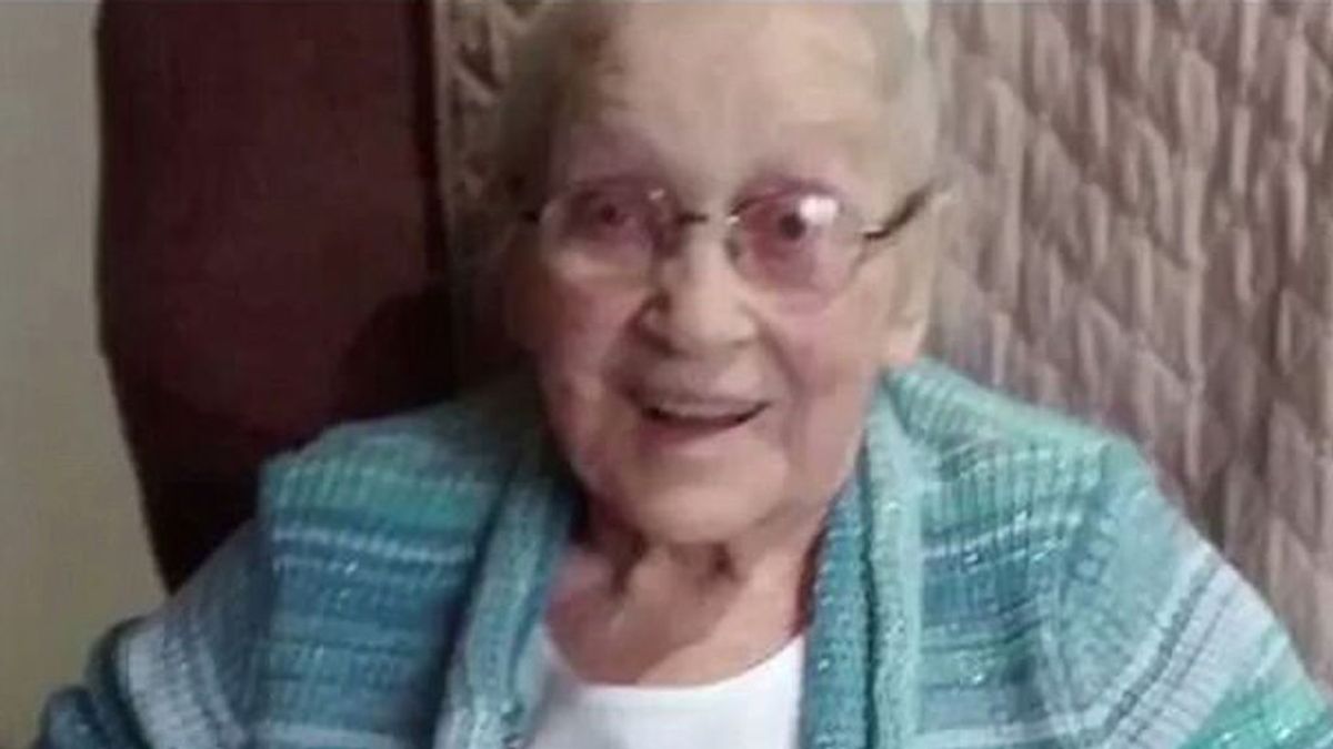 Una mujer de 102 años revela que su secreto para estar sana es comer chocolate