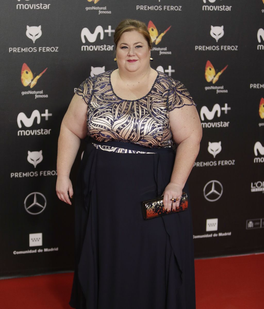 Itziar Castro, de 'Pieles', en marino y con torso de trasparencias