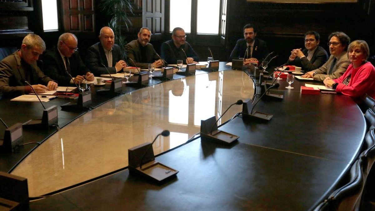 JxCat retira la petición de delegación de voto de Puigdemont