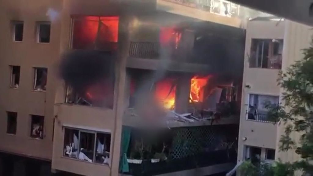 Vuelven a casa los vecinos de Premiá desalojados tras la explosión