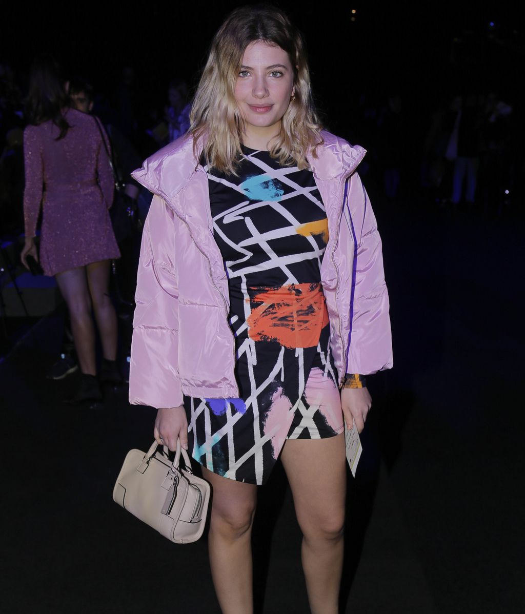 Laura Matamoros, Dafne, Sara Sálamo... 'Frontrow deluxe' en el desfile de María Escoté