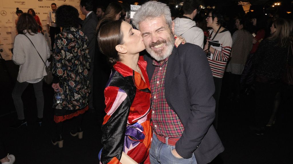 Raquel Sánchez Silva y Lorenzo Caprile muy felices ante el estreno de "Maestros de la costura"