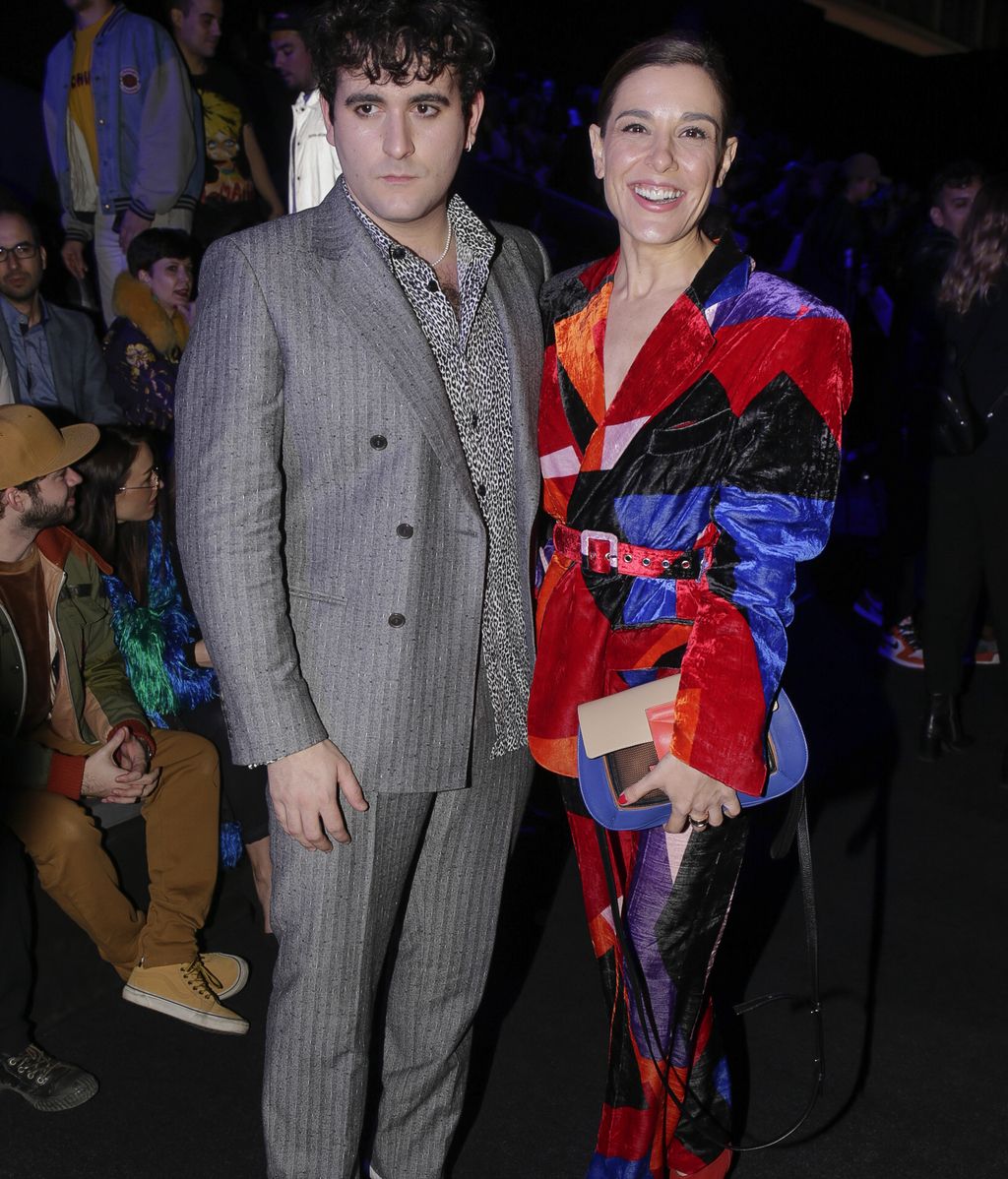 Laura Matamoros, Dafne, Sara Sálamo... 'Frontrow deluxe' en el desfile de María Escoté