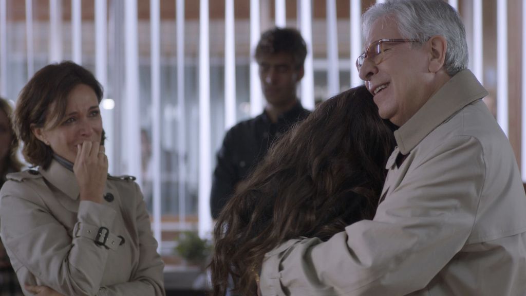 Imágenes del primer capítulo de 'La verdad'.