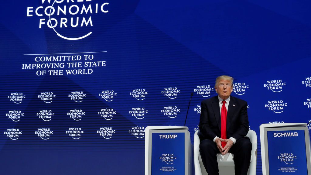 Trump arremete contra la prensa en Davos: "Es falsa, mala y desagradable"