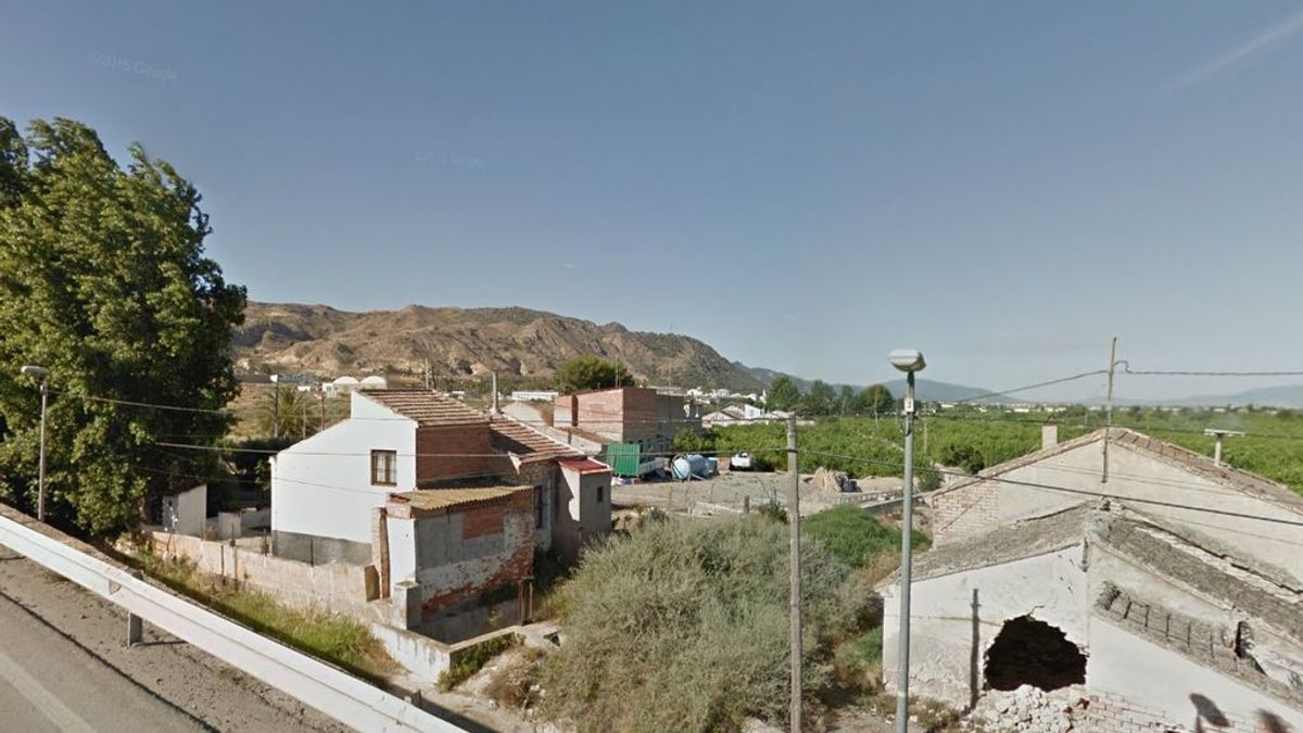 Hallan el cadáver de una mujer de 39 años en una acequia de Murcia