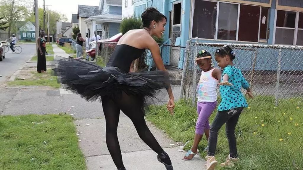Una bailarina promueve el ballet en las comunidades pobres de la manera más inspiradora
