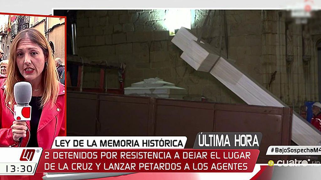 Dos detenidos durante la retirada de la cruz franquista de Callosa del Segura