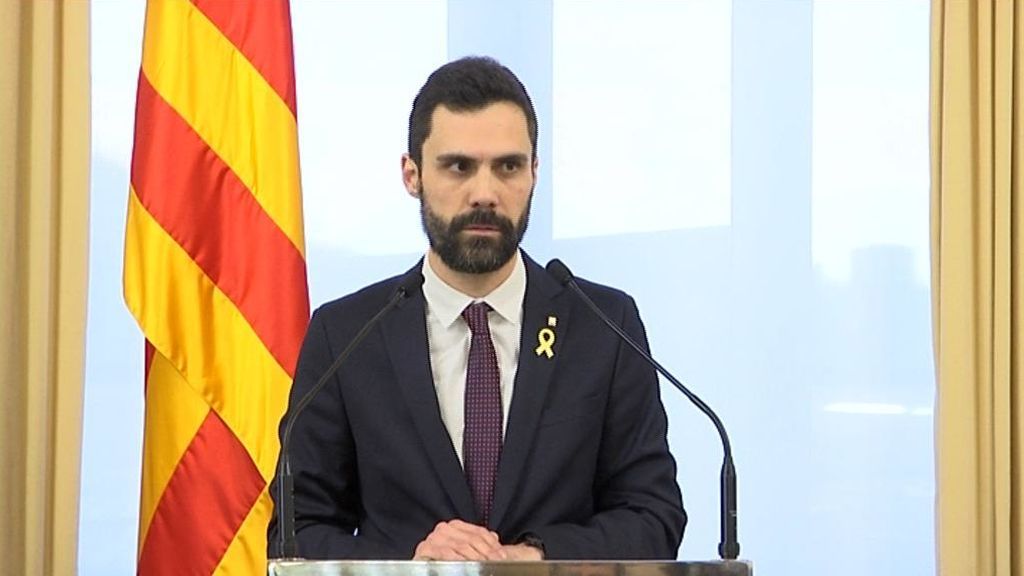 Torrent aplaza el pleno de investidura y enfada a los de Puigdemont