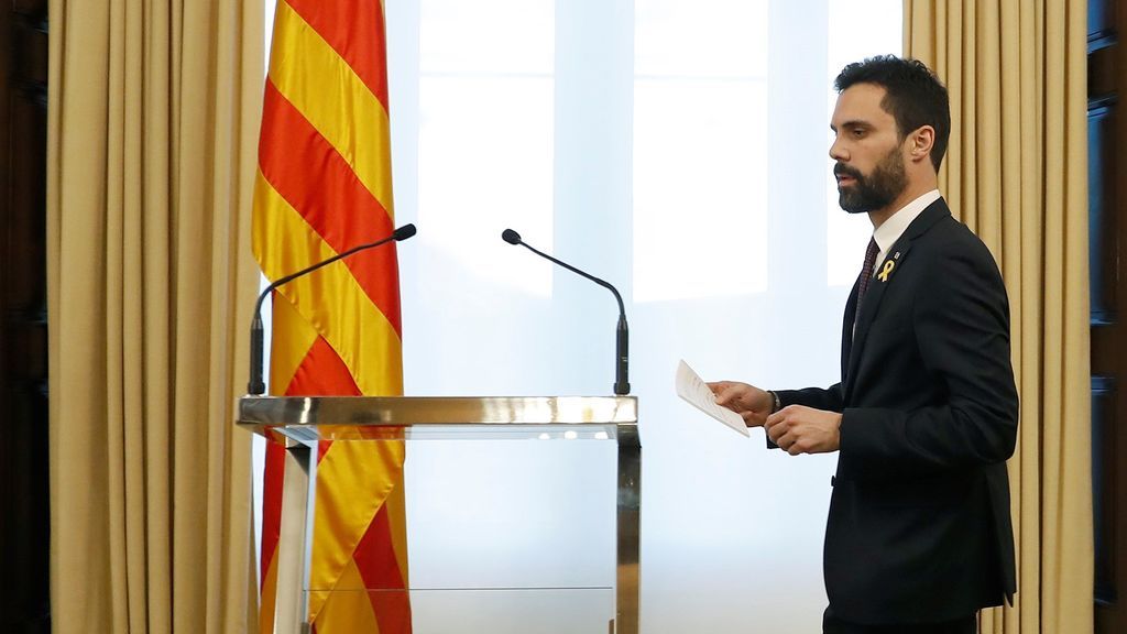 Torrent suspende la investidura de Puigdemont "hasta que pueda celebrarse un debate con garantías"