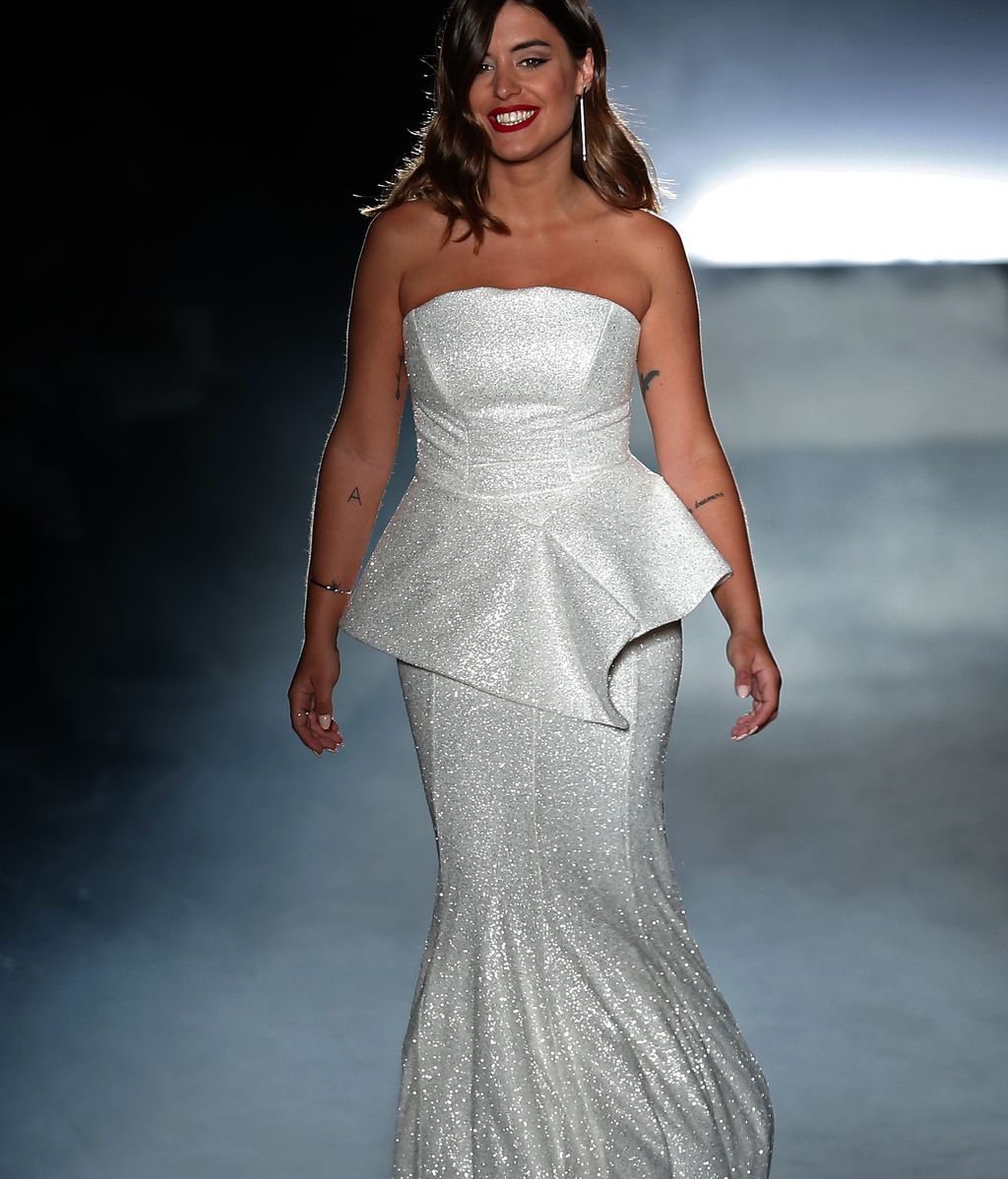 Dulceida, Escanes, Lucía Rivera... El desfile de influencers, modelos por un día, foto a foto