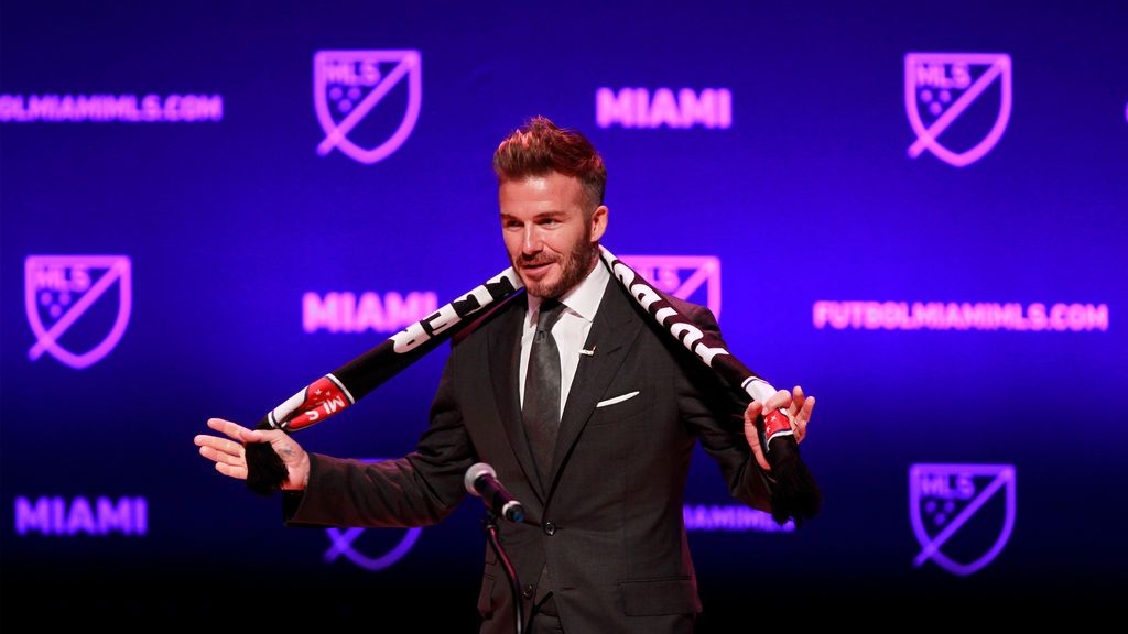 Beckham cumple su sueño de tener equipo propio y Messi se ofrece para jugar en él