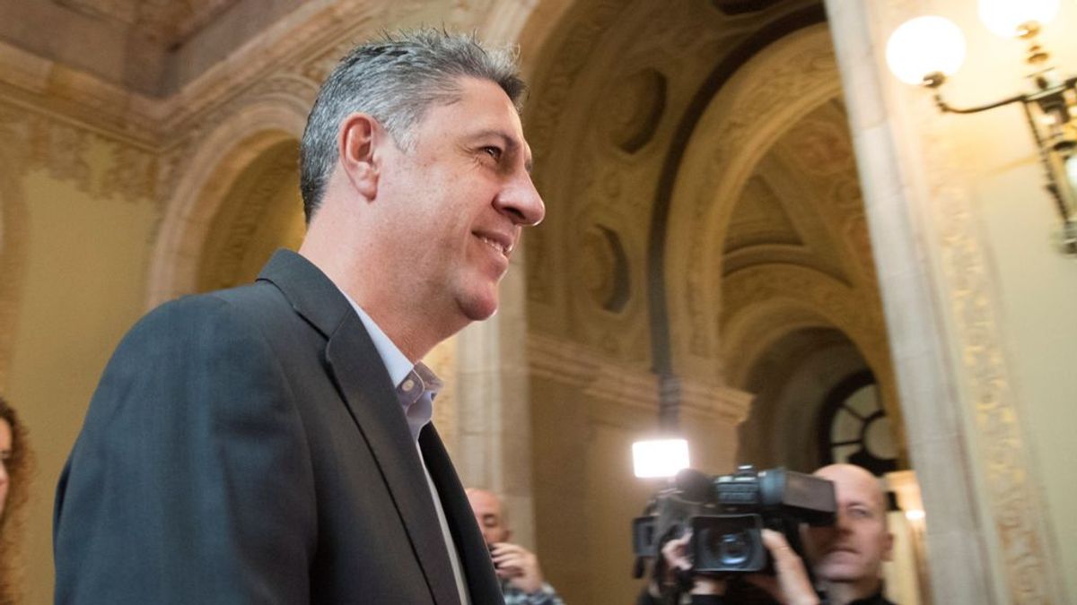 Albiol pide a Puigdemont renunciar al acta de diputado tras los mensajes a Comín