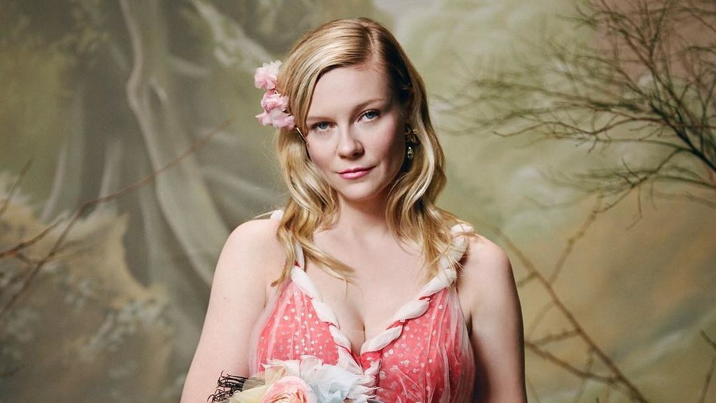 Entre flores y tonos pastel: Kirsten Dunst confirma su embarazo a través de una campaña publicitaria