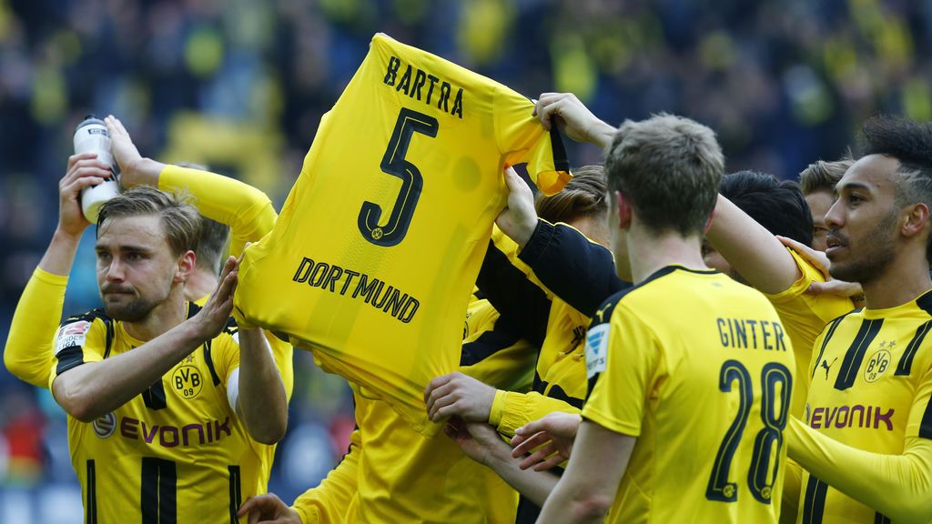 El autor del ataque contra el autobús del Borussia Dortmund y su familia se ofrecen a indemnizar a Bartra con todos sus ahorros