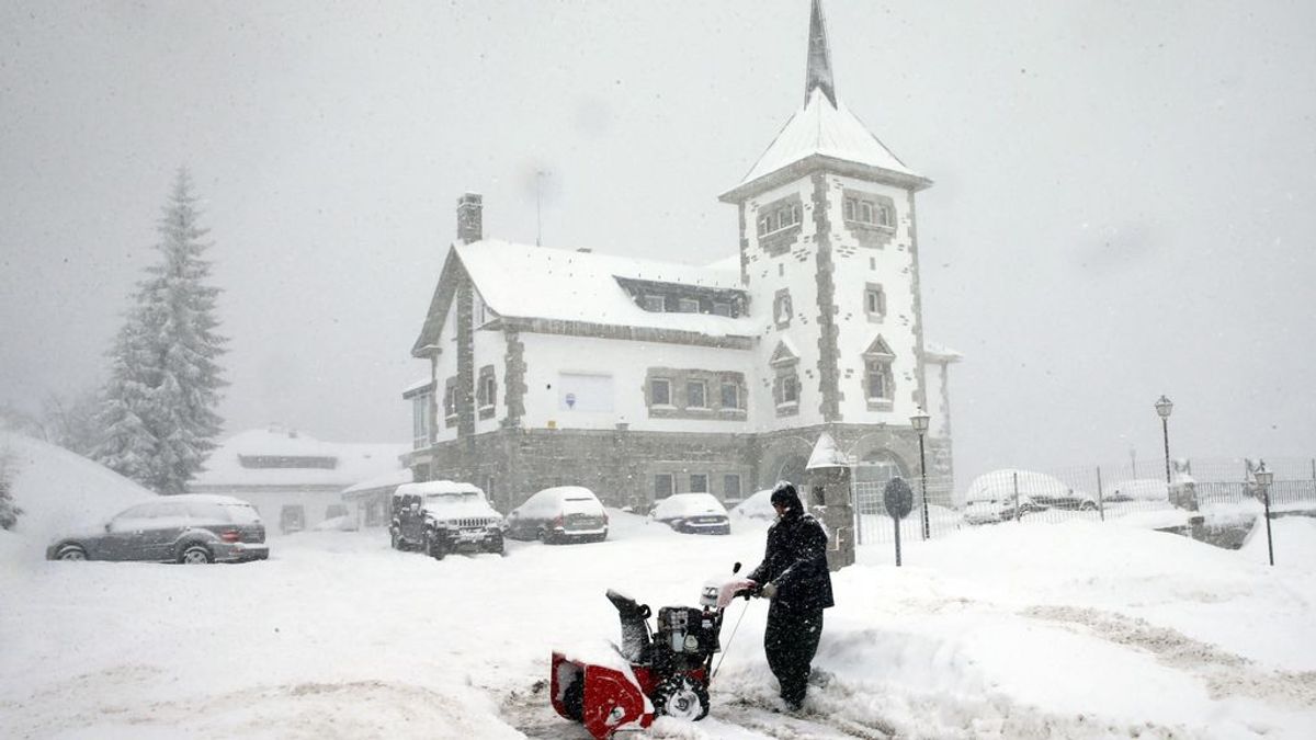 La nieve impide a los alumnos de siete provincias acudir a clase