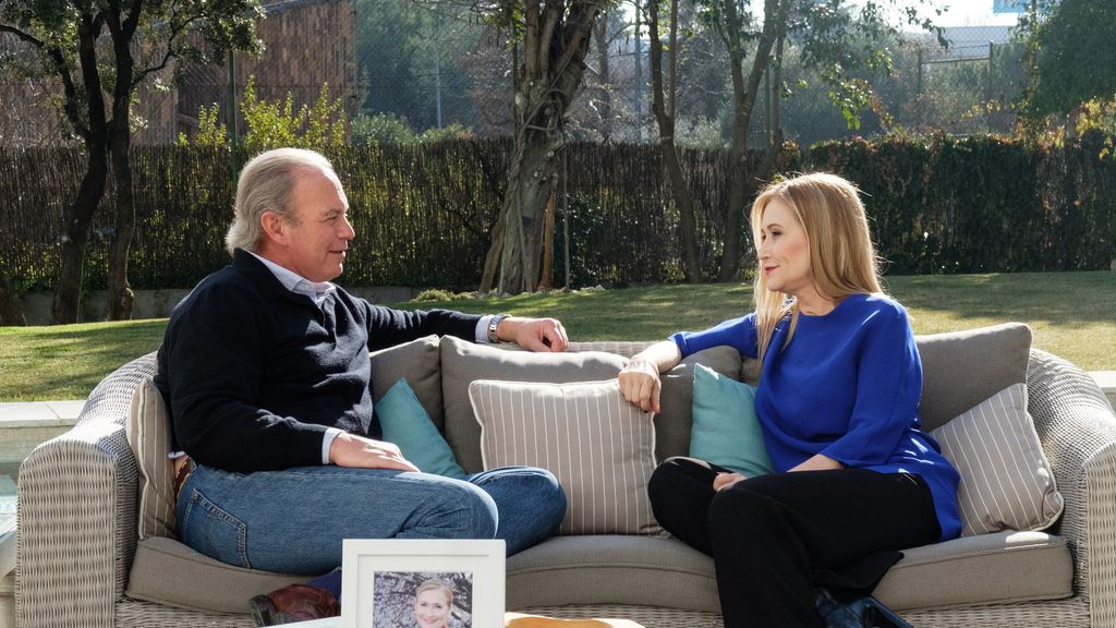 Bertín Osborne recibe a Cristina Cifuentes en 'Mi casa es la tuya'.