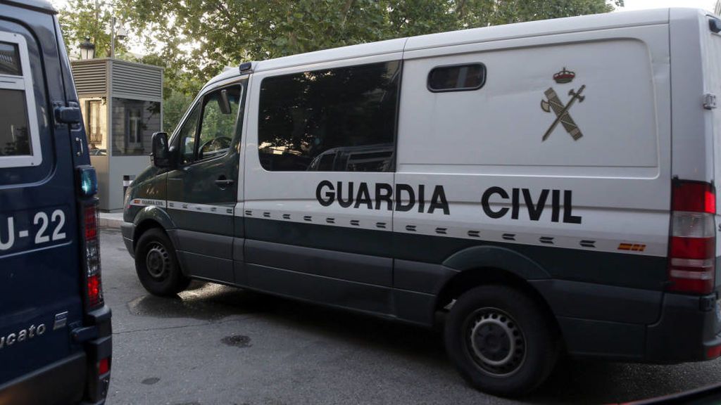 Un preso se fuga durante un traslado al Juzgado gracias a la ayuda de varios compinches Un preso se fuga durante un traslado al Juzgado gracias a la ayuda de varios compinches