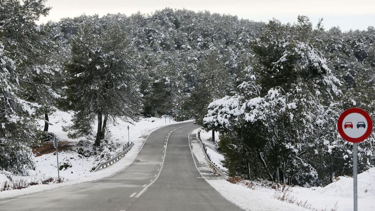 La DGT recomienda consultar el estado de las carreteras ante la posibilidad de nevadas hasta este lunes