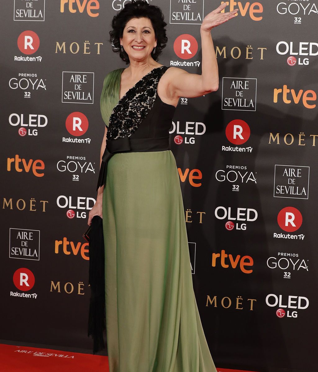 Montserrat Alcoverro en el photocall de los Goya