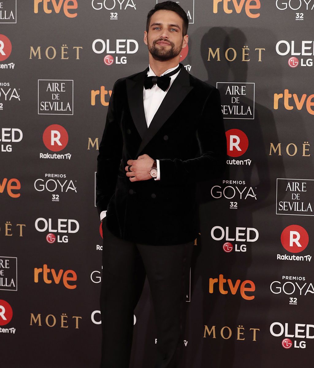 Jesús Castro posando en la alfombra roja