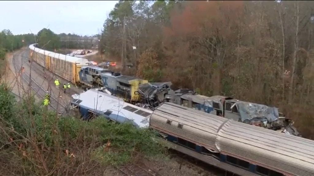 2 muertos y 116 heridos tras chocar dos trenes en Carolina del Sur