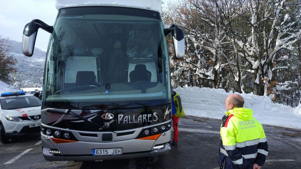 Regresan a casa los 43 menores atrapados por la nieve en Saldes