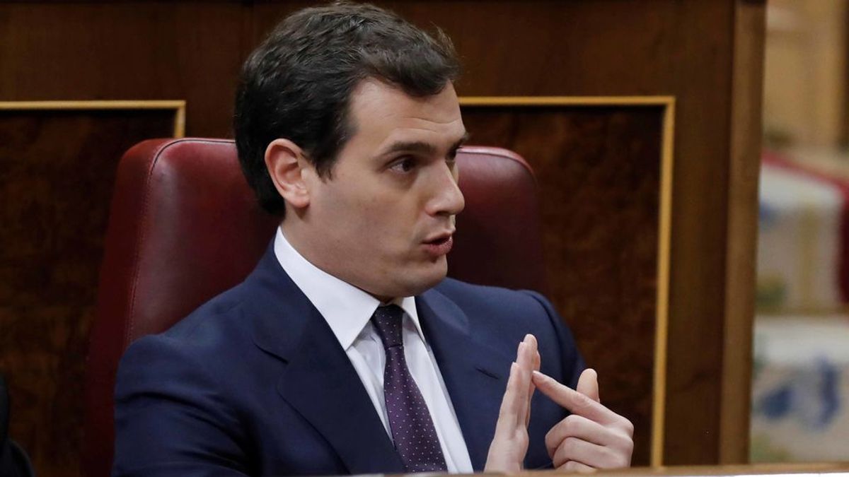 Rajoy reprocha a Rivera que critique más al Gobierno que al independentismo