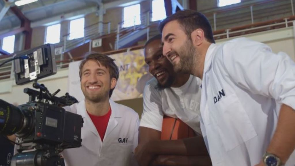 Espectacular colaboración de los chicos de la cámara súper lenta con Kevin Durant