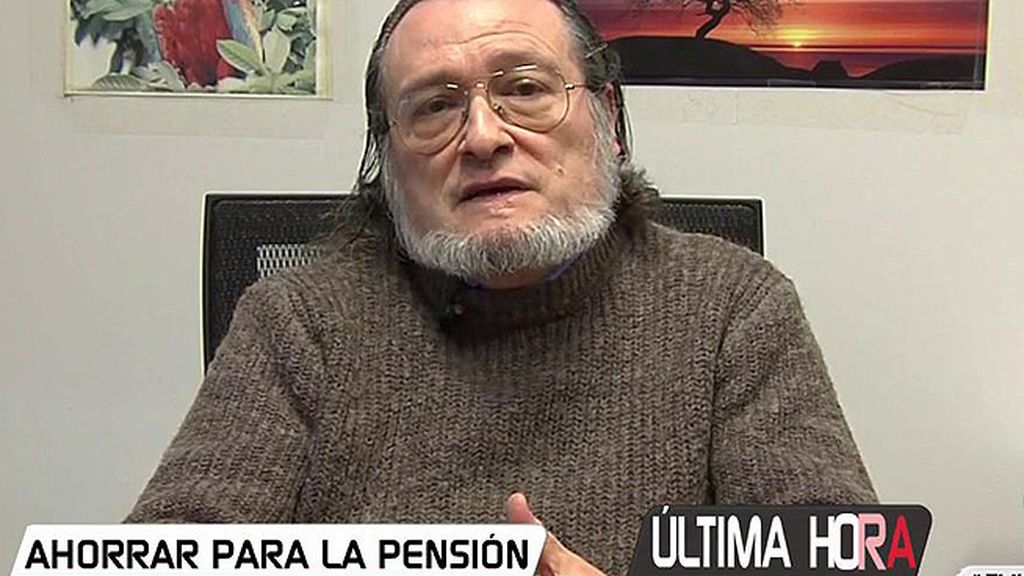 Santiago Niño Becerra: "A quien más favorecen los planes de pensiones es a las rentas más altas"