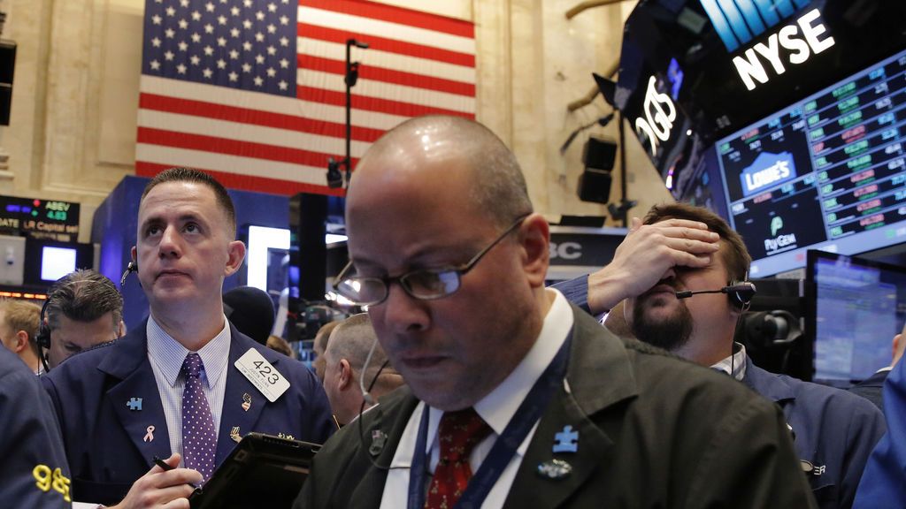 Wall Street vuelve a estrellarse en una jornada de alta volatilidad