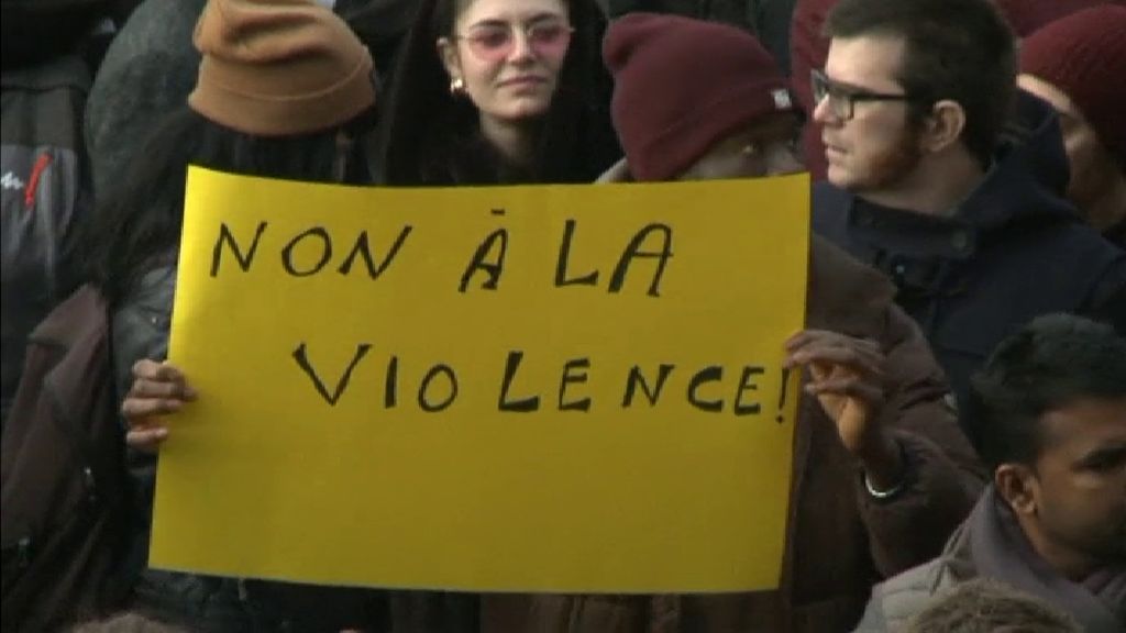 Miles de personas se manifiestan en Italia contra el racismo