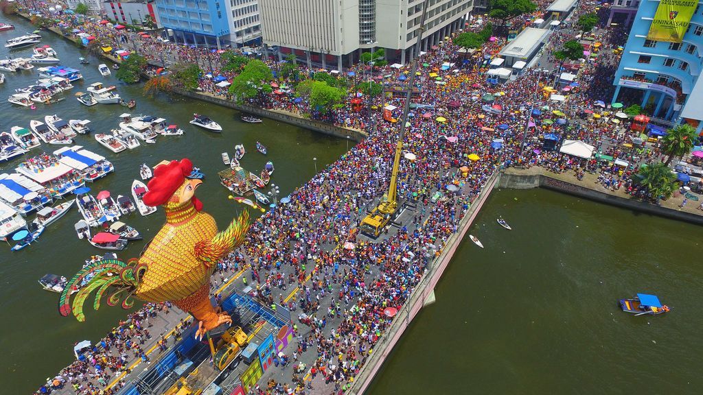 Más de 6 millones de personas disfrutan del Carnaval en Río de Janeiro