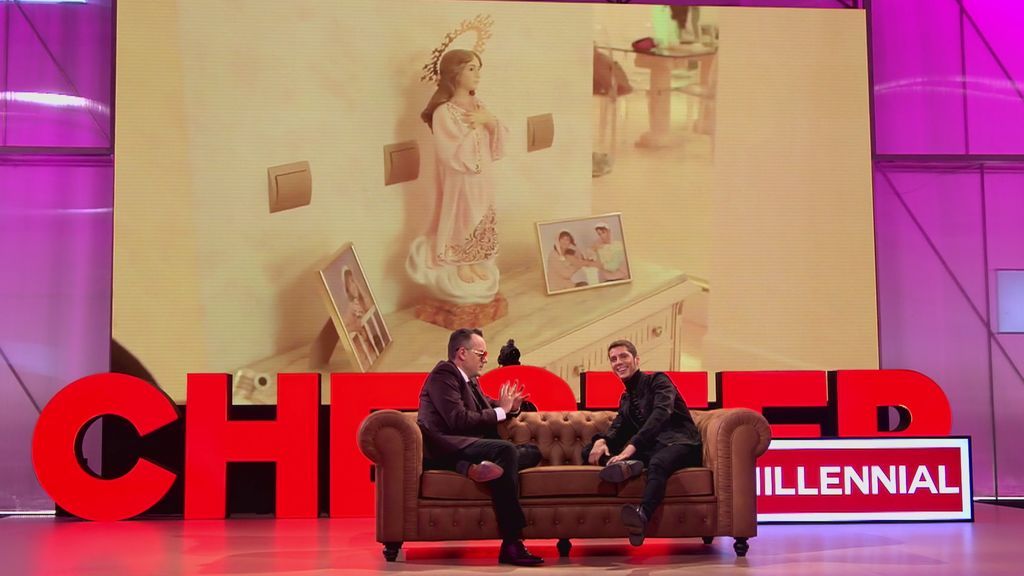 El lado más personal de Eduardo Casanova: ¡Su casa parece un decorado de televisión!