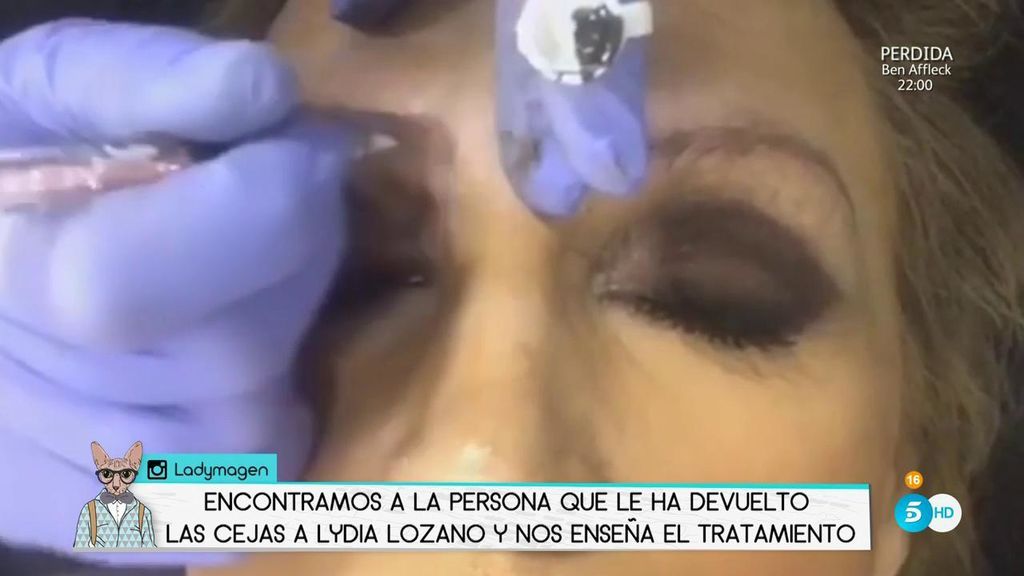 Descubrimos el tratamiento de Lydia Lozano para recuperar sus cejas