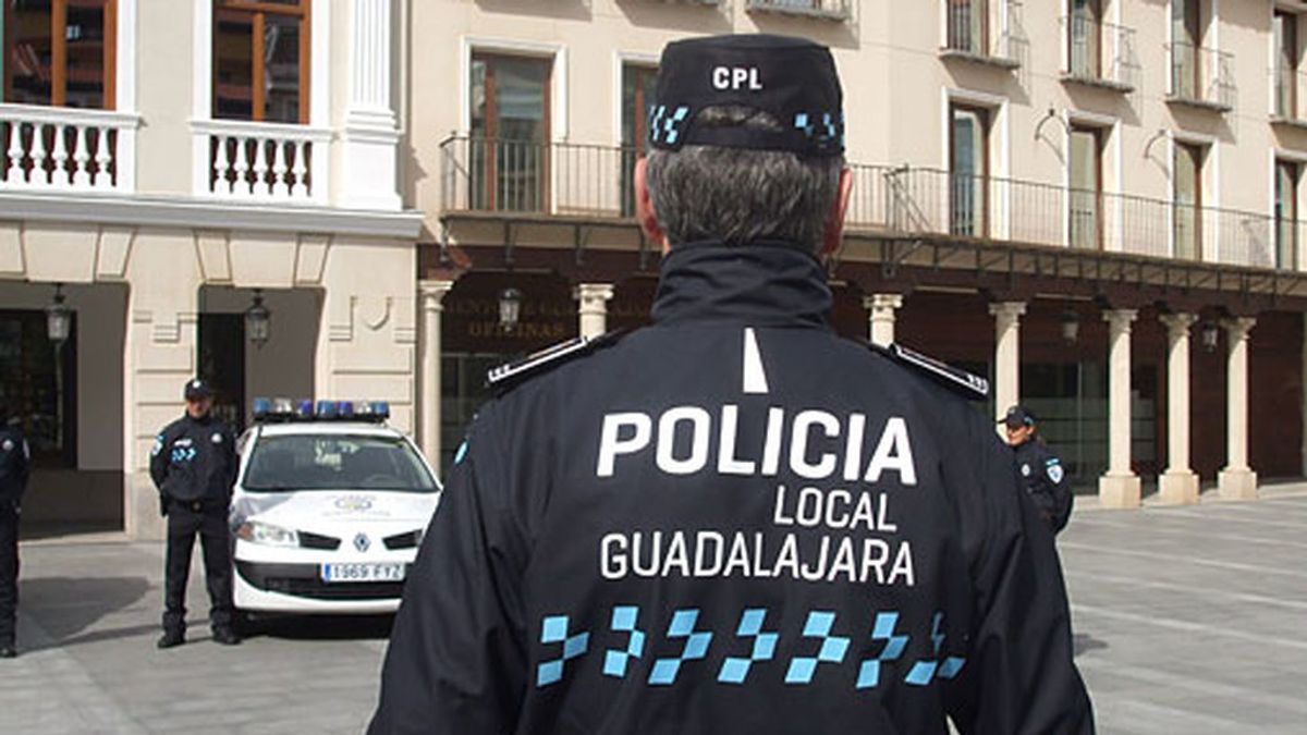 Detenido tras amenazar con un cuchillo a su mujer y su hija en Guadalajara