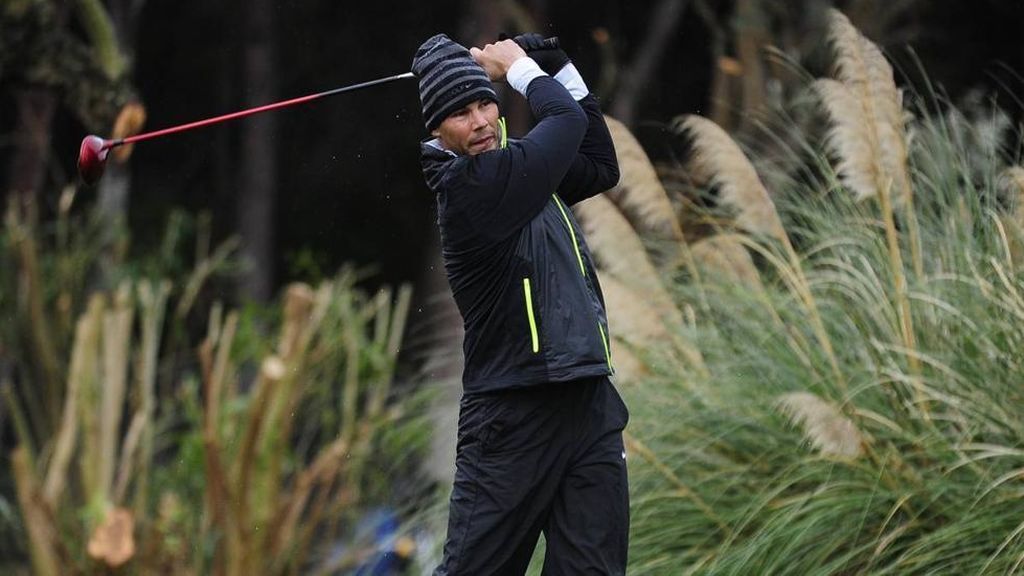 Rafa Nadal se apunta a un campeonato de golf y... termina quinto