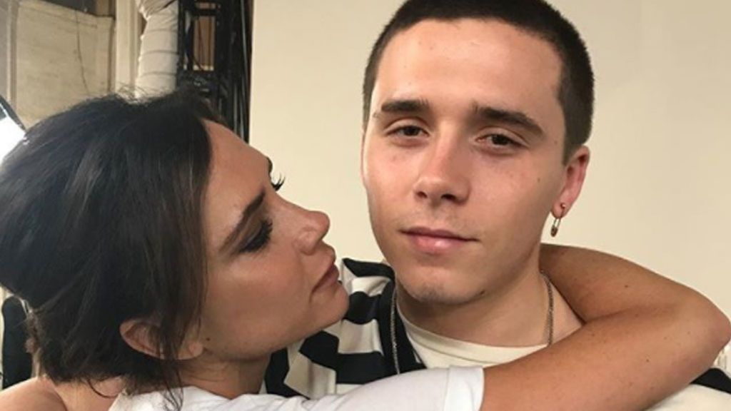 ¡Amor de hijo! Brooklyn Beckham se hace otro tattoo, esta vez en honor a su madre