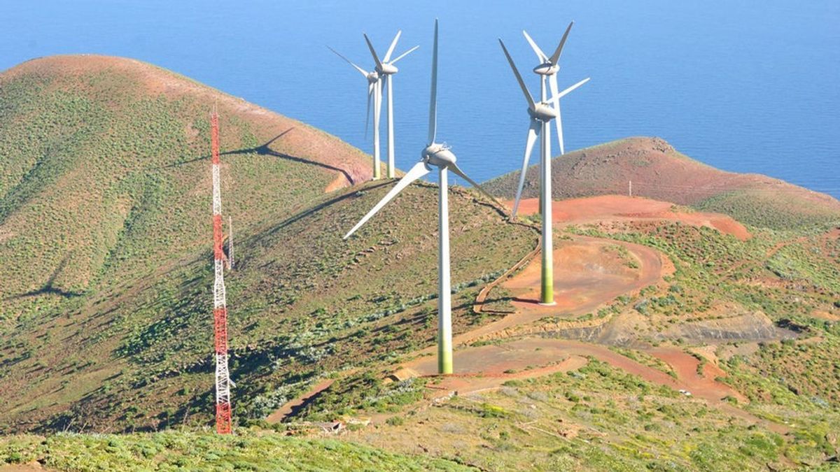 La isla de El Hierro cubre su demanda eléctrica con energía 100% renovable durante 18 días seguidos